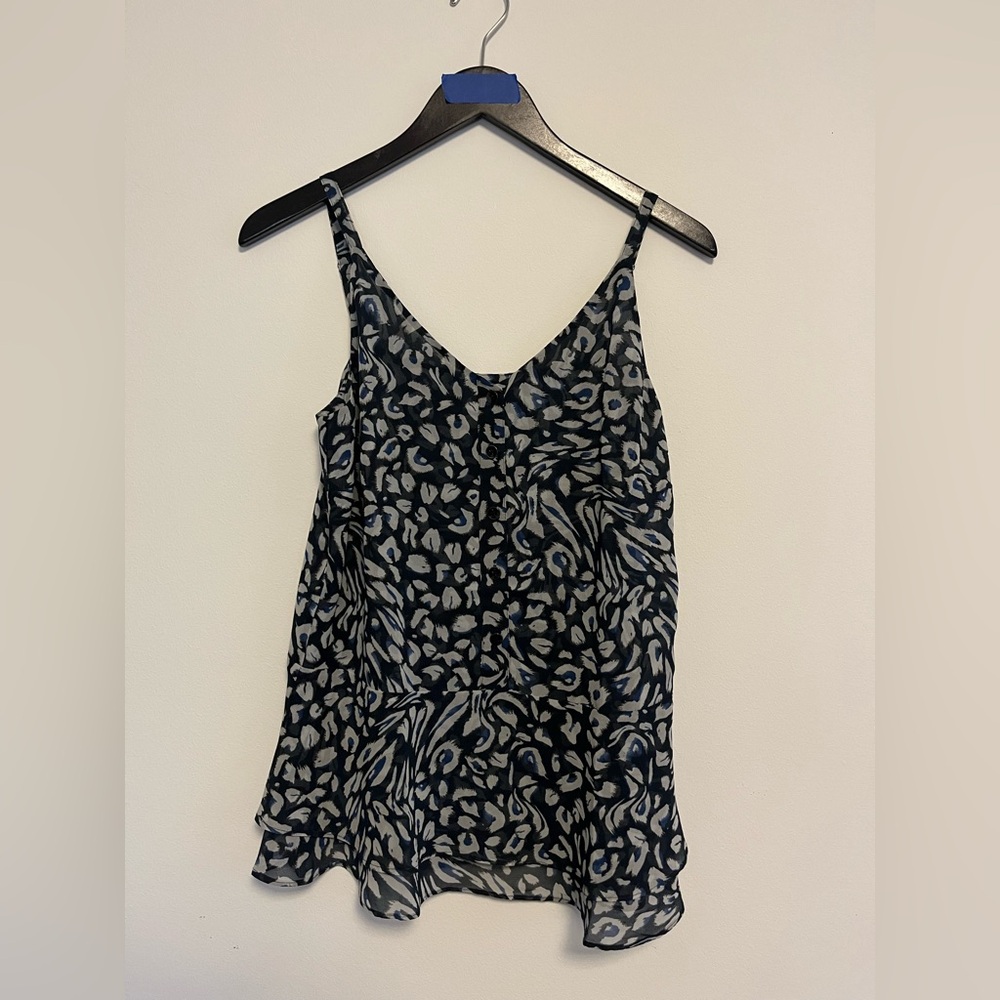 CAbi 5362 Blue Patterned Top